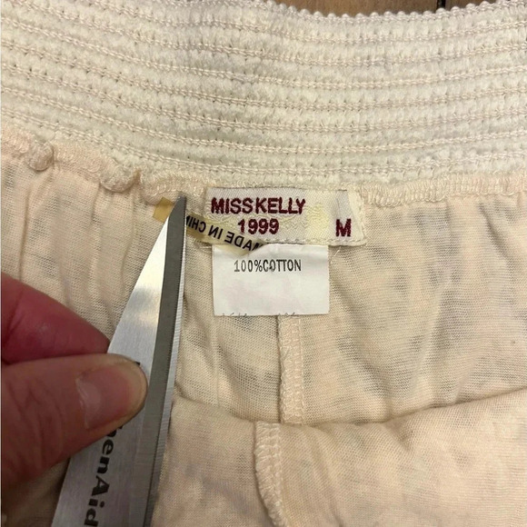 Miss Kelly 1999 Crochet Vintage Floral Overlay Ivory/Cream Color Pull On Shorts - Picture 5 of 6